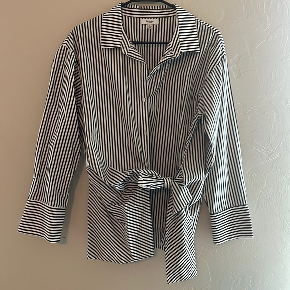 Black and white button up blouse
